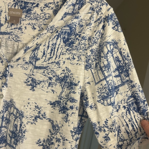 Chico's Victorian Floral Blue and White Size Small Short Sleeve Blouse - Picture 2 of 4
